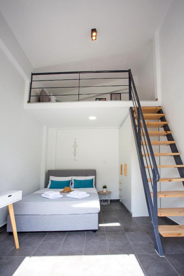 Joy C Deluxe Villa Nea Iraklitsa Exterior photo