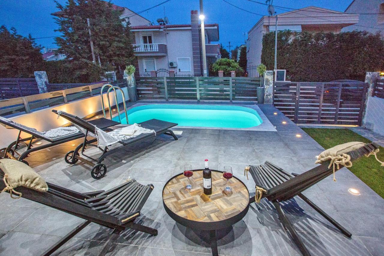 Joy C Deluxe Villa Nea Iraklitsa Exterior photo